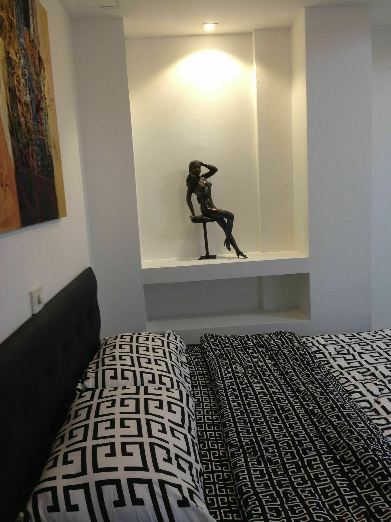 Piza 24 Guesthouse Pattaya Luaran gambar